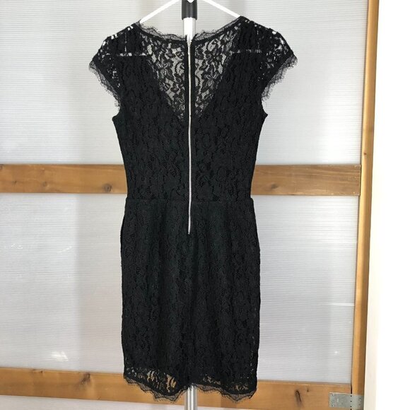ARITZIA Babaton Tobias Black Lace Short Sleeve V-Neck Dress Sz 4 - Picture 9 of 14